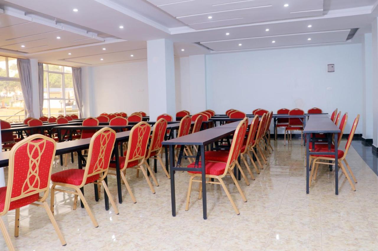 Bukandula Hotel Kampala Bagian luar foto