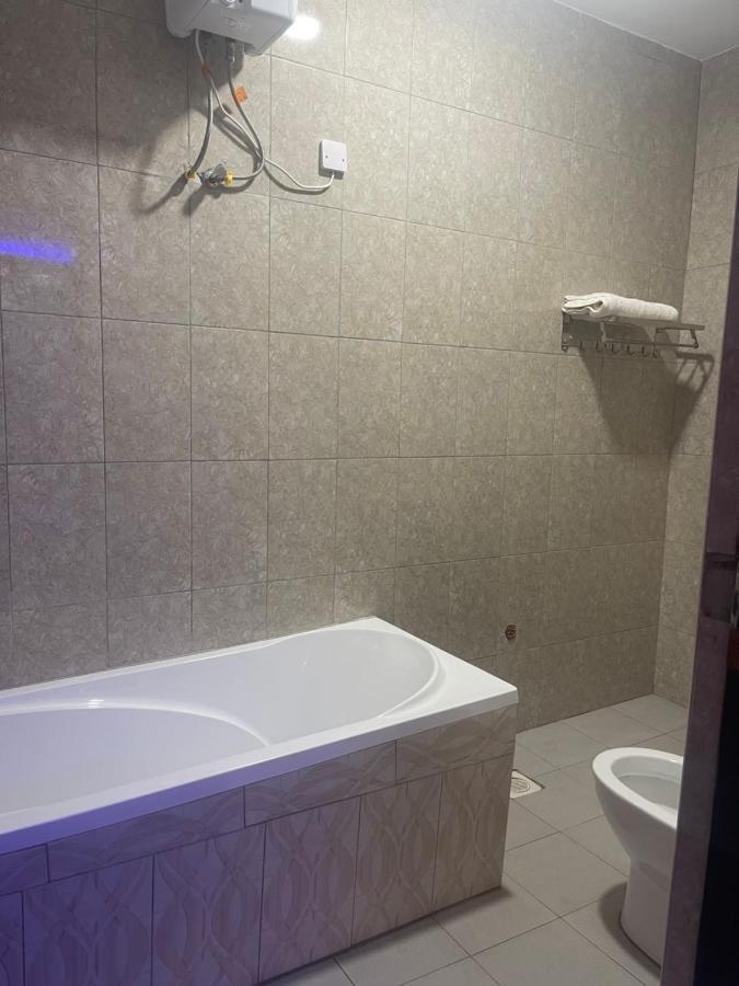 Bukandula Hotel Kampala Bagian luar foto